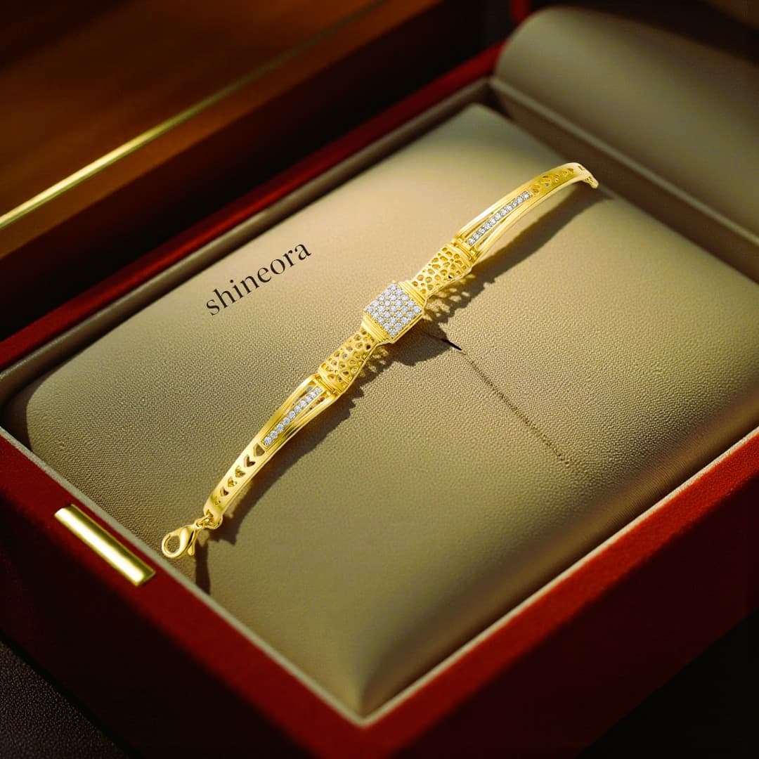 Shineora Veer Gold Bracelet