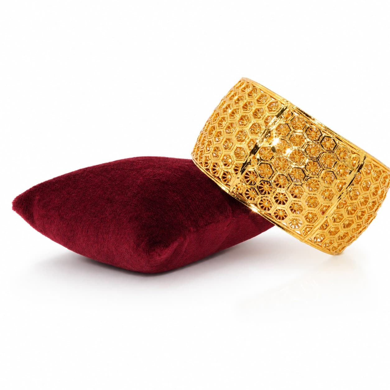 Shineora Honeycomb Royale Cuff Kada