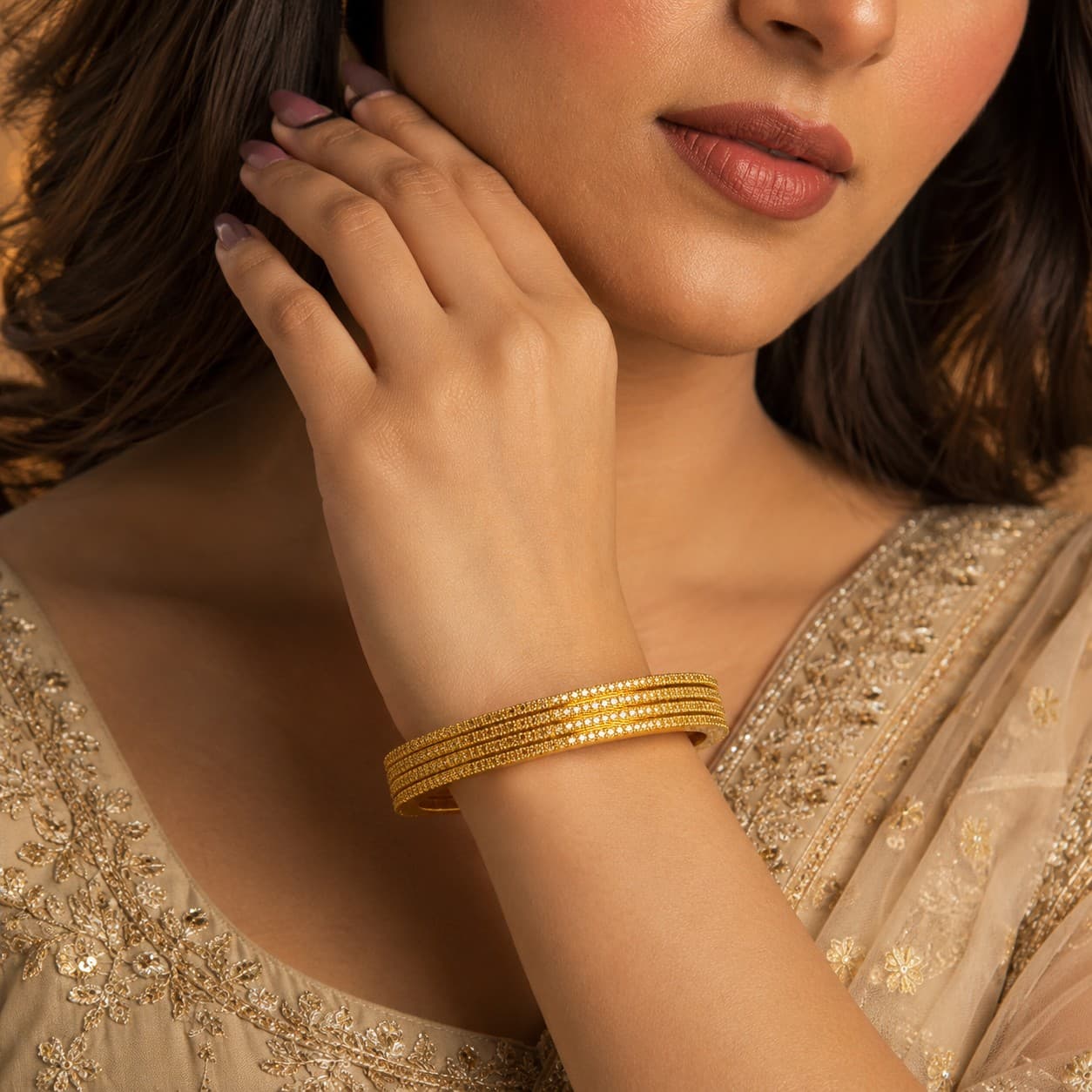 Shineora Women Gold-Plated Textured Slim Bangles Set (Pack of 4)