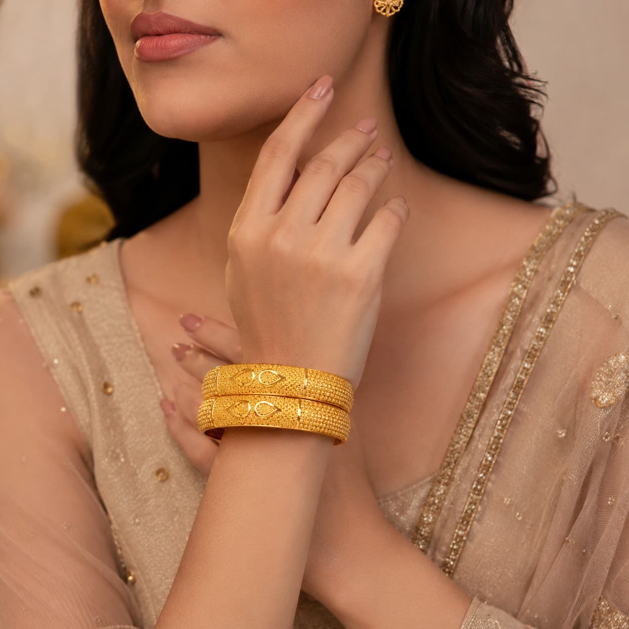 Shineora Women Gold-Plated Textured Traditional Bangles Set (Pack of 2)