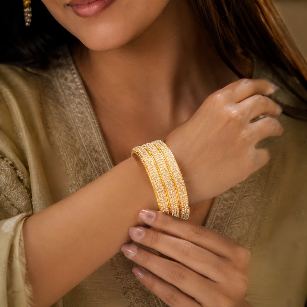 Shineora Celestia Crystal Bangles Set of 4