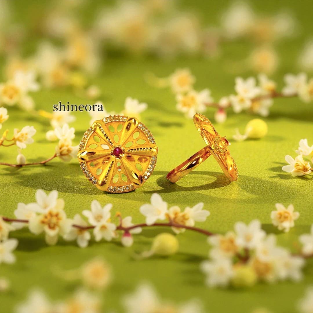 Shineora Maharani Chakra Ring