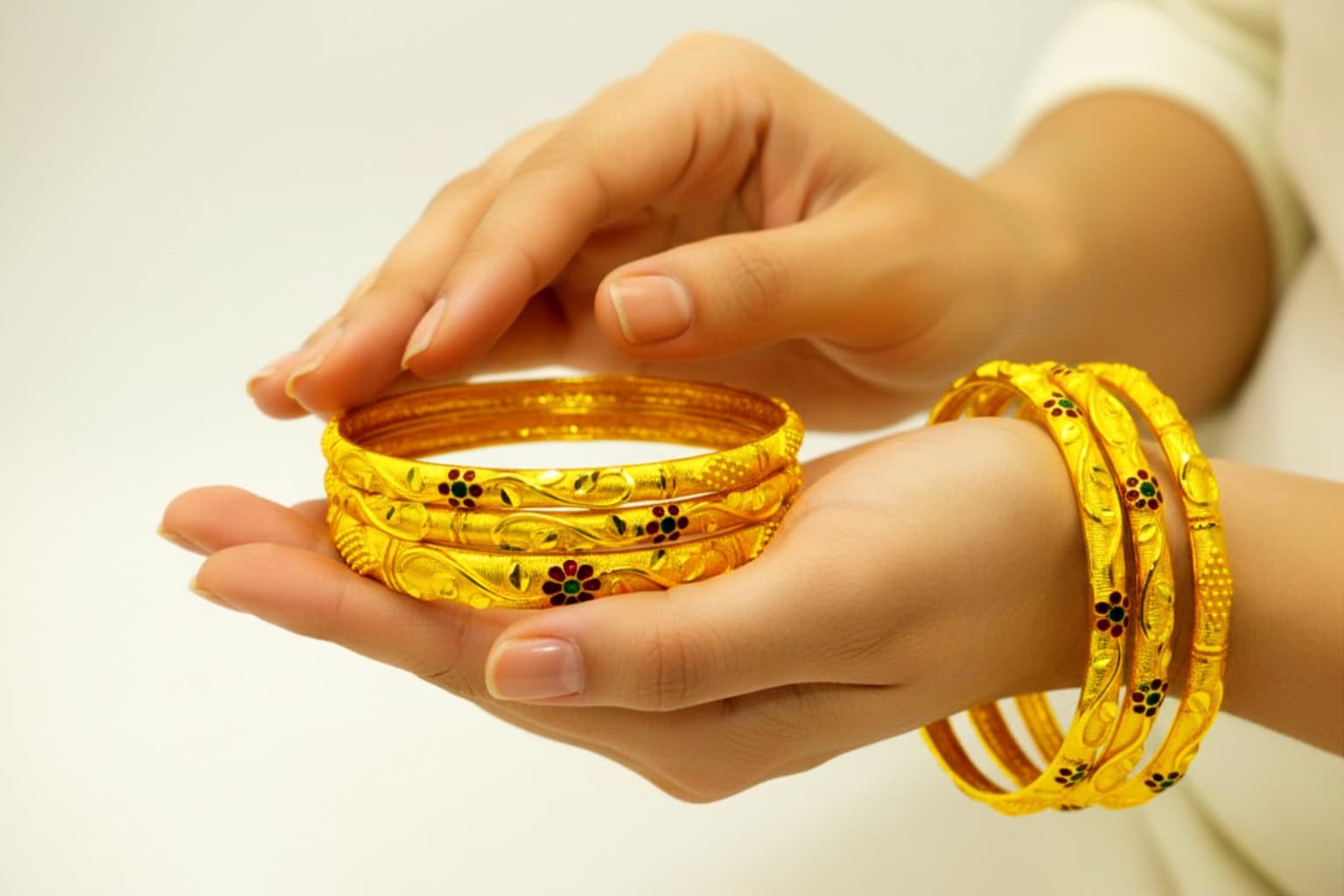 Shineora Rajlaxmi Bangles