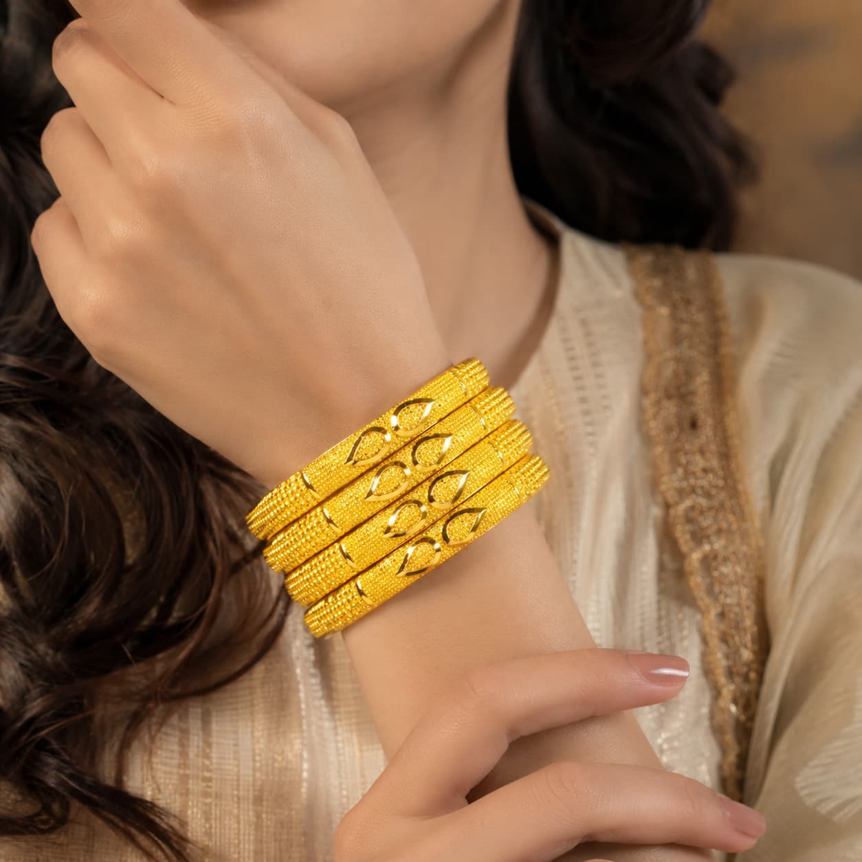 Shineora Netrika Heritage Bangles Set-4